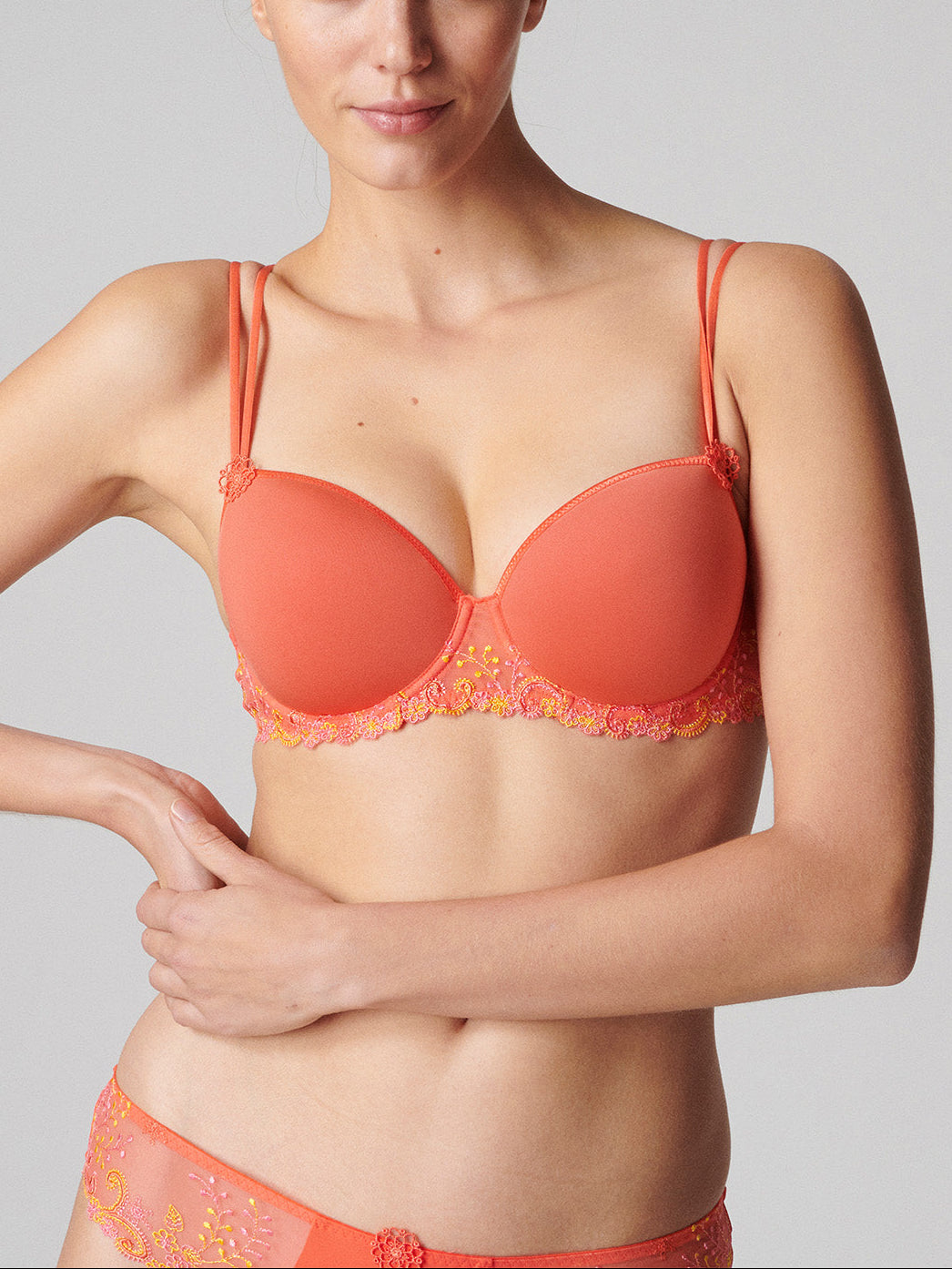 Soutien-gorge décolleté carré en spacer 3D - Mango
