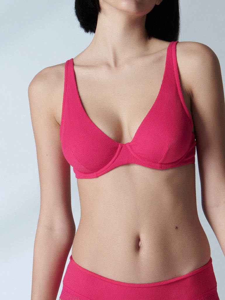 Soutien-gorge triangle emboitant décolleté plongeant - Fuschia