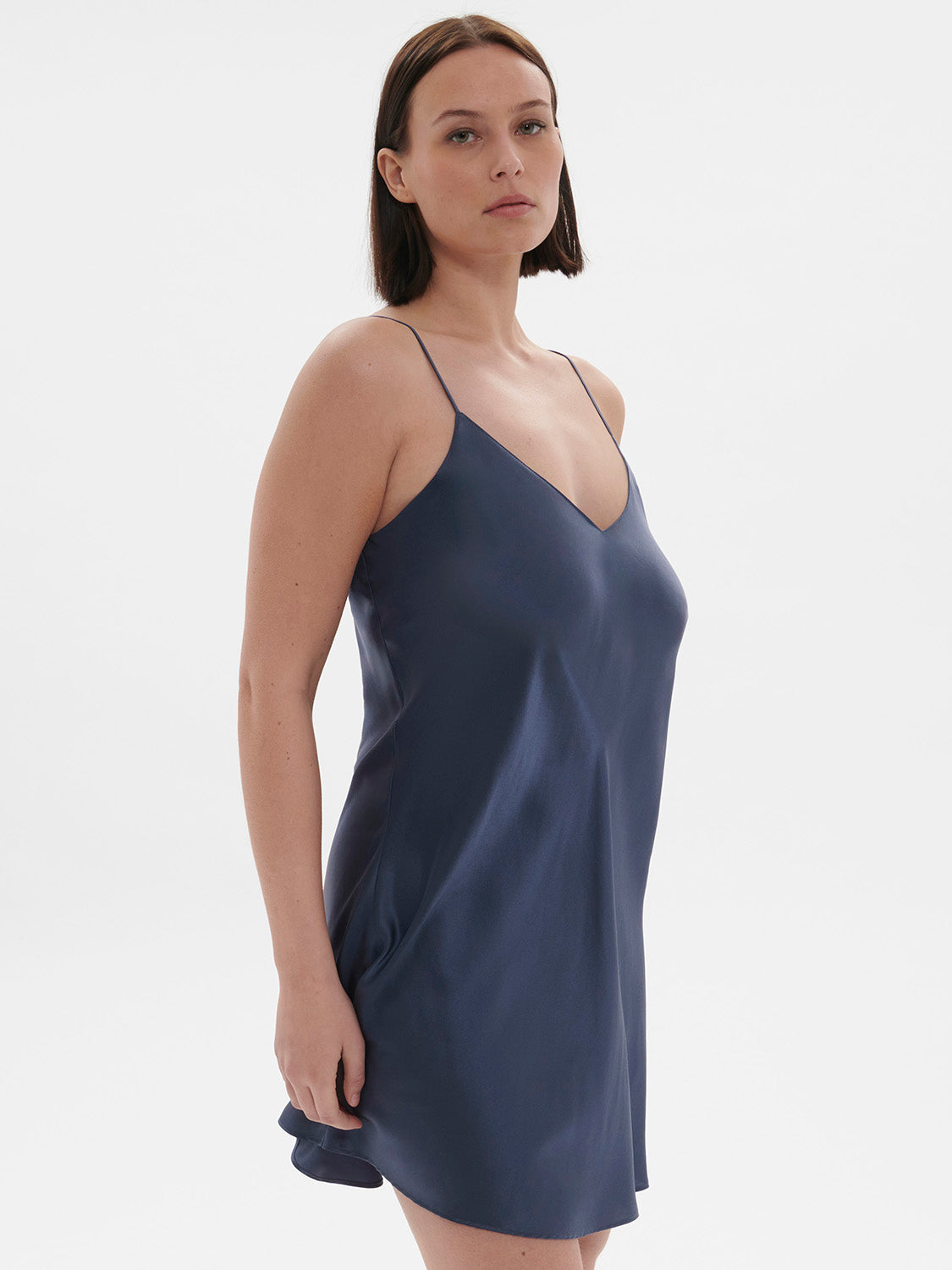 2_15B940_526_1.jpg?v=1721740456&width=3000